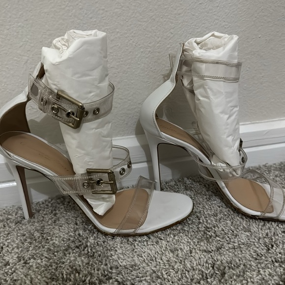 Gianvito Rossi White Sandals - Picture 2 of 6